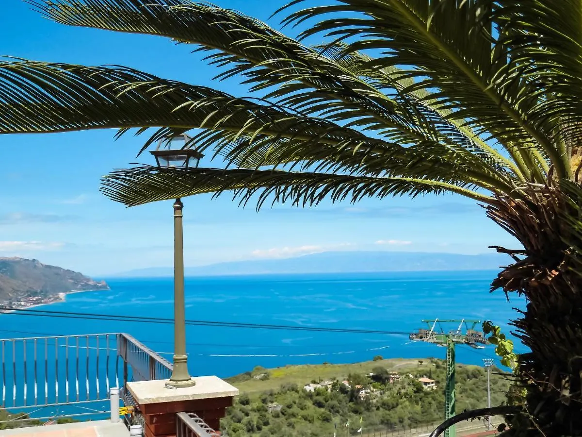 Aparthotel Villa Athena Taormina